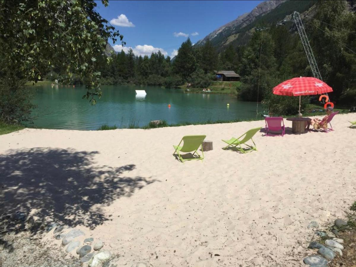 Moderne Dachwohnung Naehe Zermatt Mit Balkon Теш Екстер'єр фото