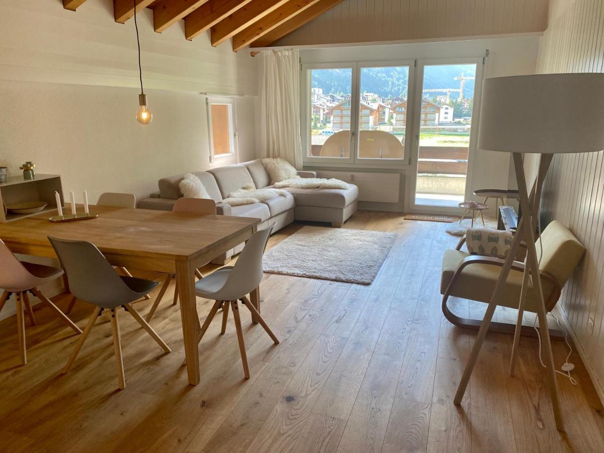 Moderne Dachwohnung Naehe Zermatt Mit Balkon Теш Екстер'єр фото