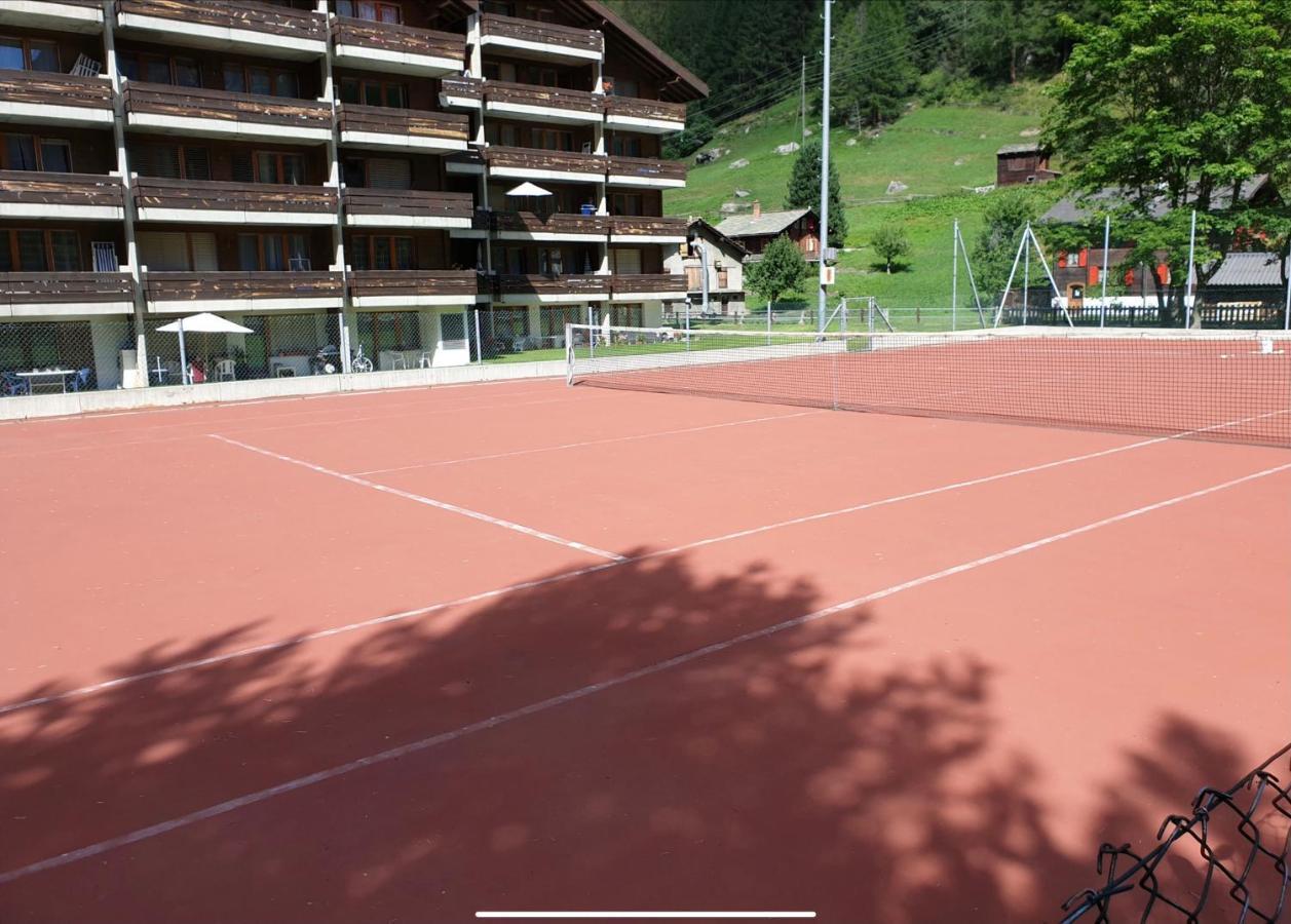 Moderne Dachwohnung Naehe Zermatt Mit Balkon Теш Екстер'єр фото